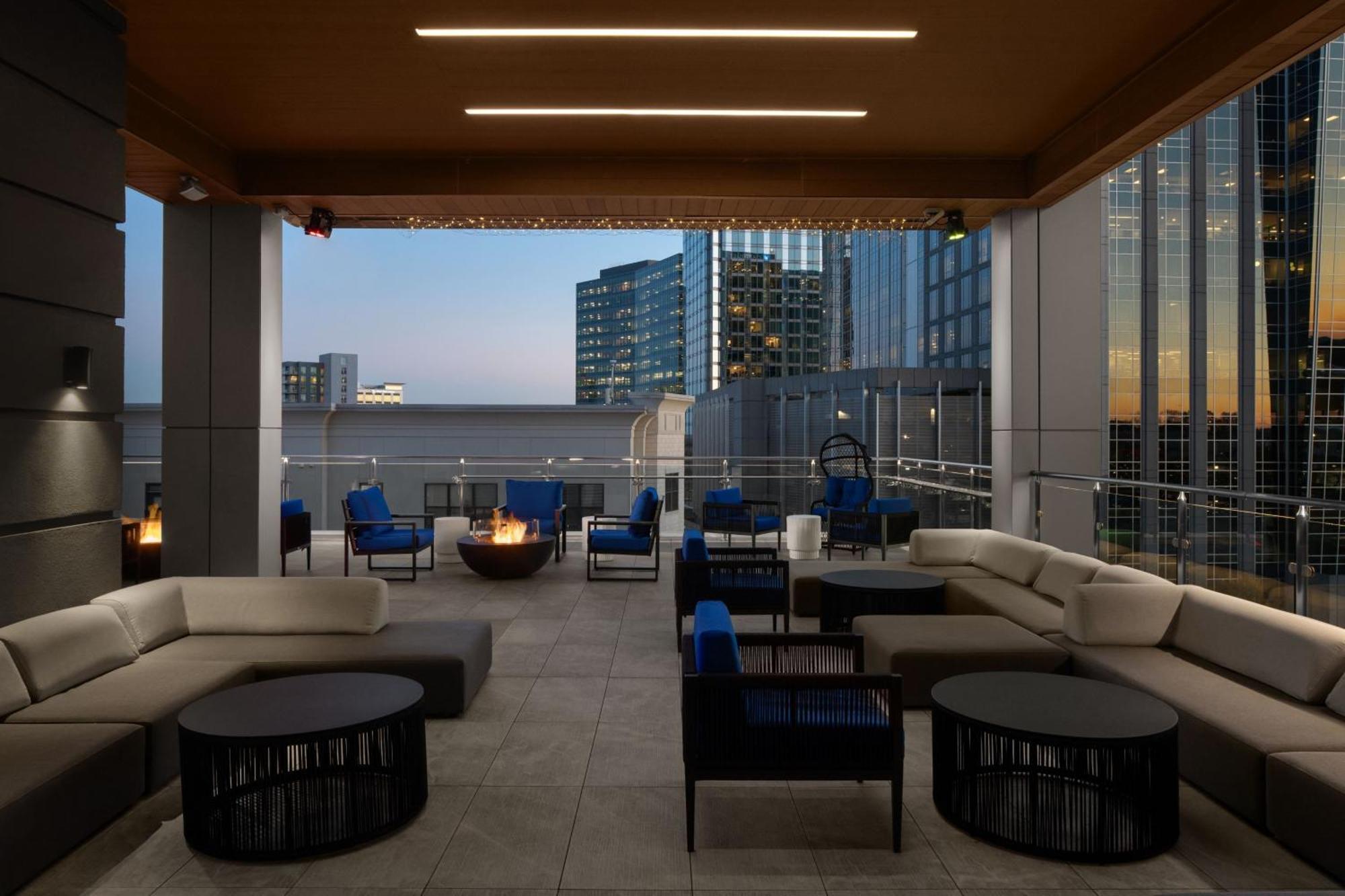 Ac By Marriott North Hills Hotel 3*